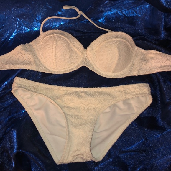 Bikini set - Picture 1 of 1
